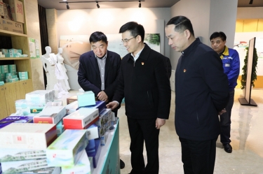 領(lǐng)導(dǎo)調(diào)研 | 平湖市委副書記、代市長周軍波一行蒞臨景興紙業(yè)調(diào)研交流